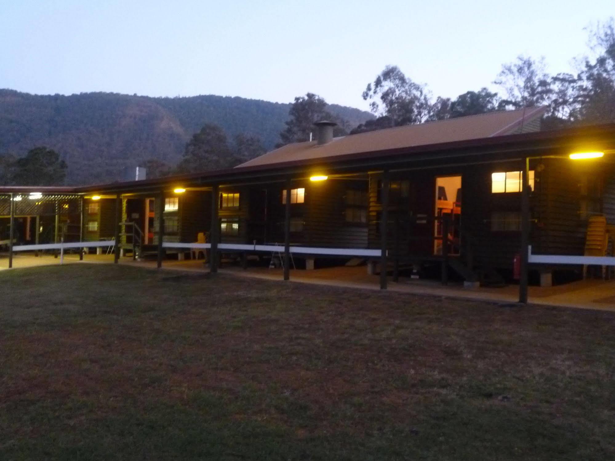 Christmas Creek Cafe & Cabins Lamington Luaran gambar